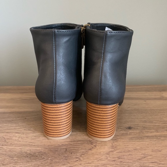 Booties - Picture 7 of 8